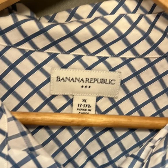 Banana Republic Mens Blue / White Dress Shirt sz XL - Picture 2 of 4